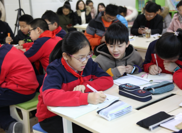 高效个性化的服务为校园办学思路清晰办理精密特征鲜明 高效个性化的服务为校园办学思路清晰办理精密特征鲜明